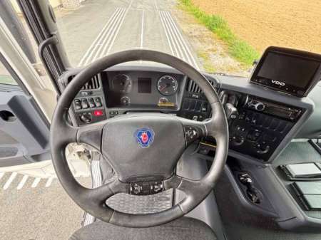 imp_3807_aeca2253-a825-4517-811c-062064c7f5a7.jpg